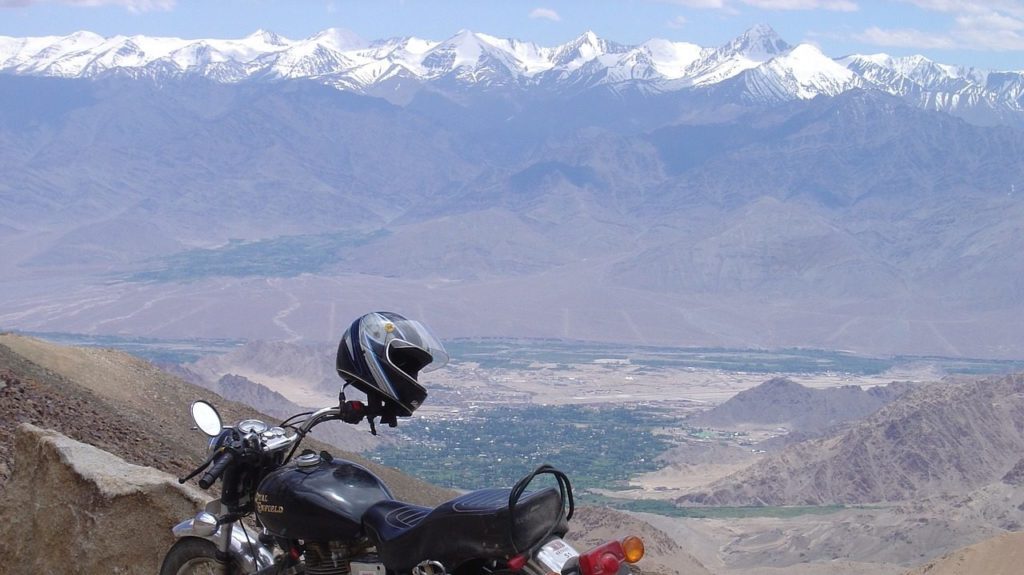 Delhi to Leh Bus Service Via Manali is Your Ticket to Journey of a Lifetime Experience