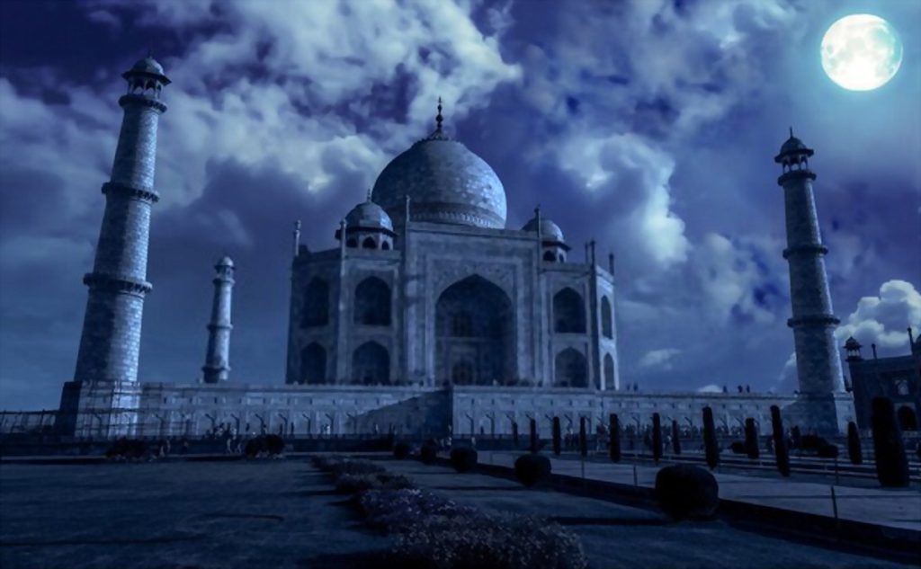 Taj Mahal’s Tombs Cleaned First Time in 300 Years For Donald Trump