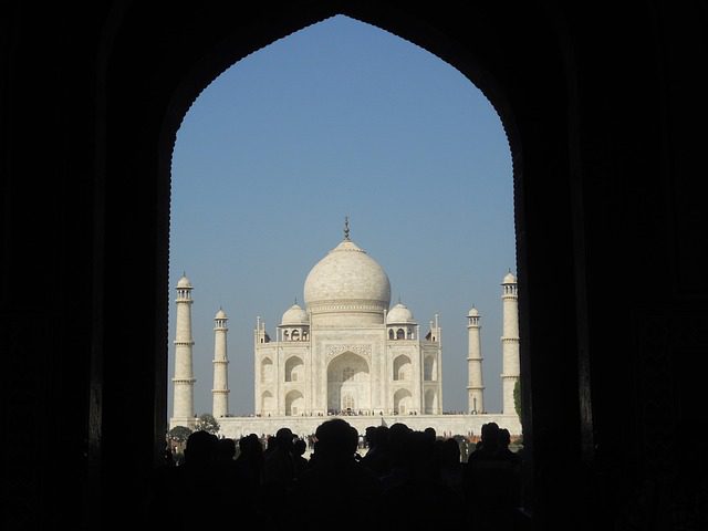 British Governer-General Bentick planned to demolish the Taj Mahal