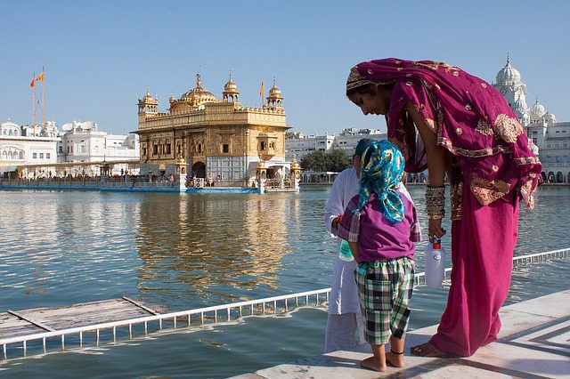 Take a dip in the holy water of the Golden Temple