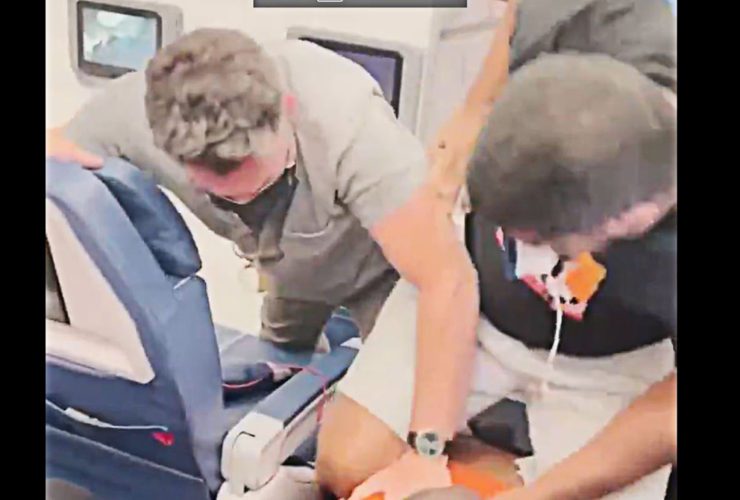 When Pilot Asks 'All Strong Males' to Restrain 'Problem Passenger' He Turns Out to Be Flight Attendant