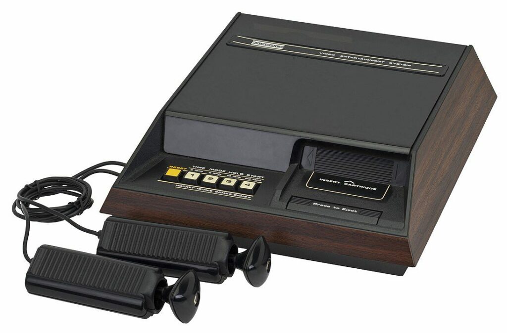 A 1976 Fairchild Channel F. game console. The device was designed by Jerry Lawson. - Wikimedia Commons