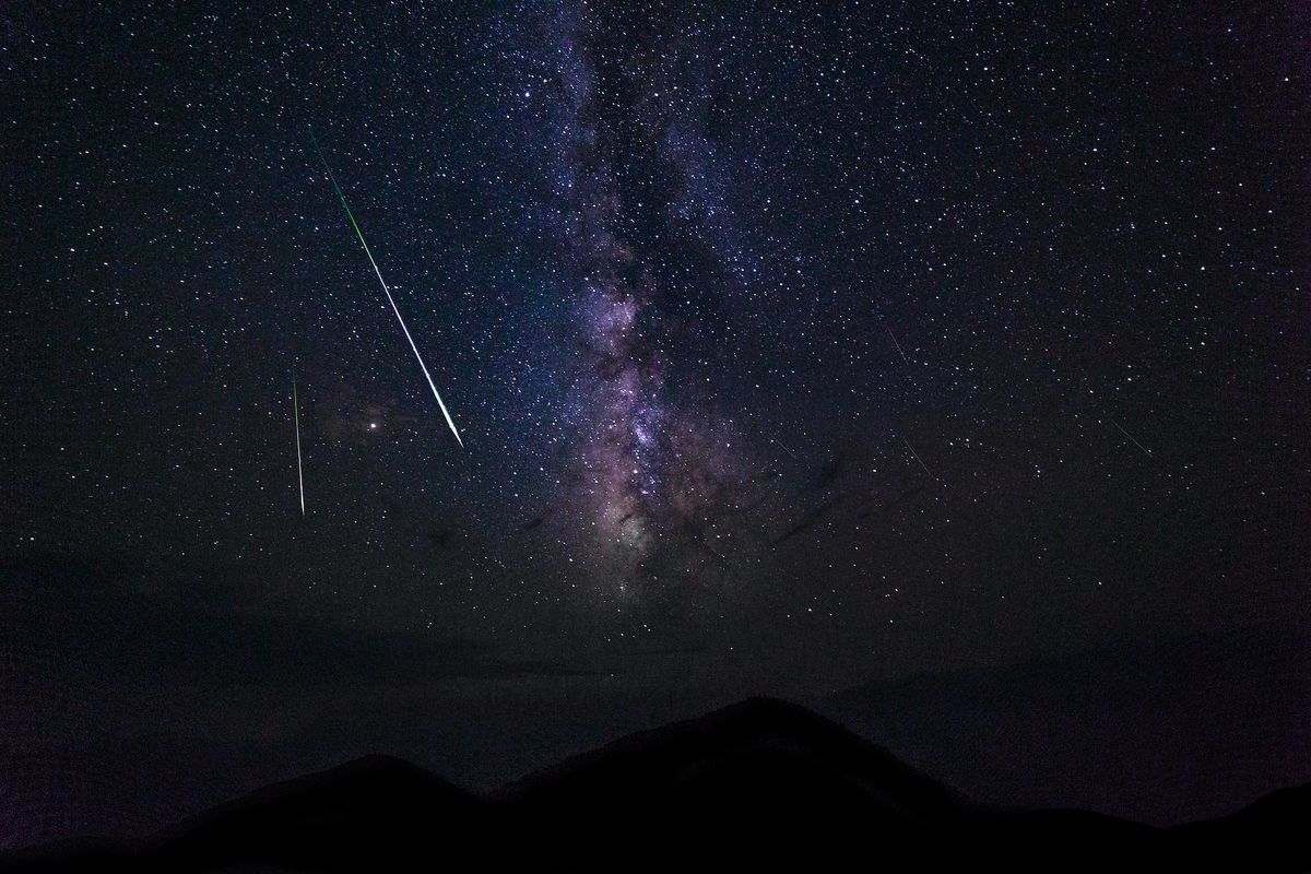 Experience the Magic of the Geminids Meteor Shower: Tips for Viewing the Annual Celestial Show